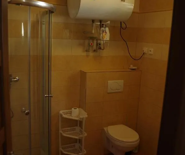 Kır Evi U Klarinky Postorna